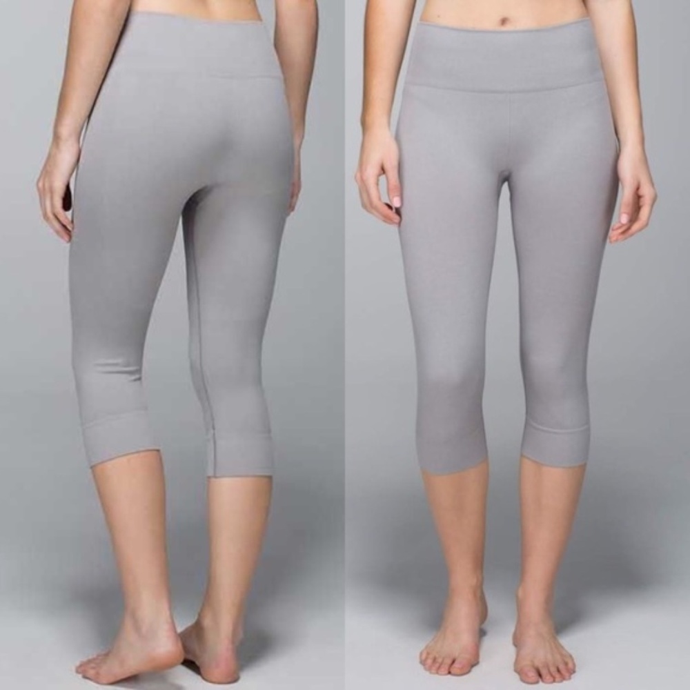 LULU SEAMLESSLY STREET CROP SIZE 6